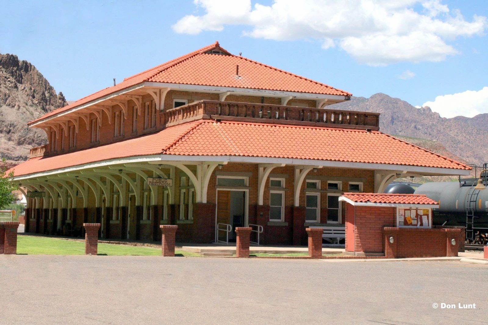 Clifton Town Hall logo